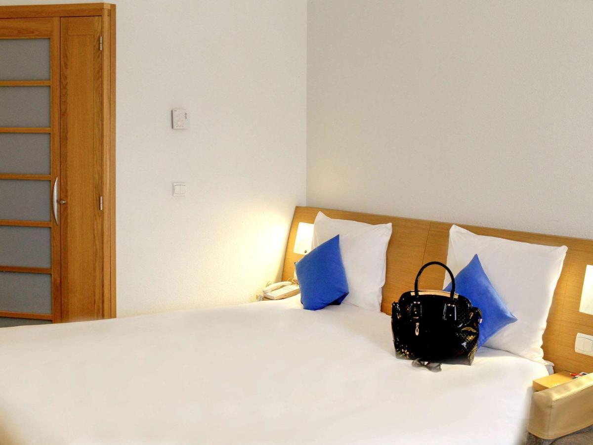 Novotel Kaszentína Kültér fotó
